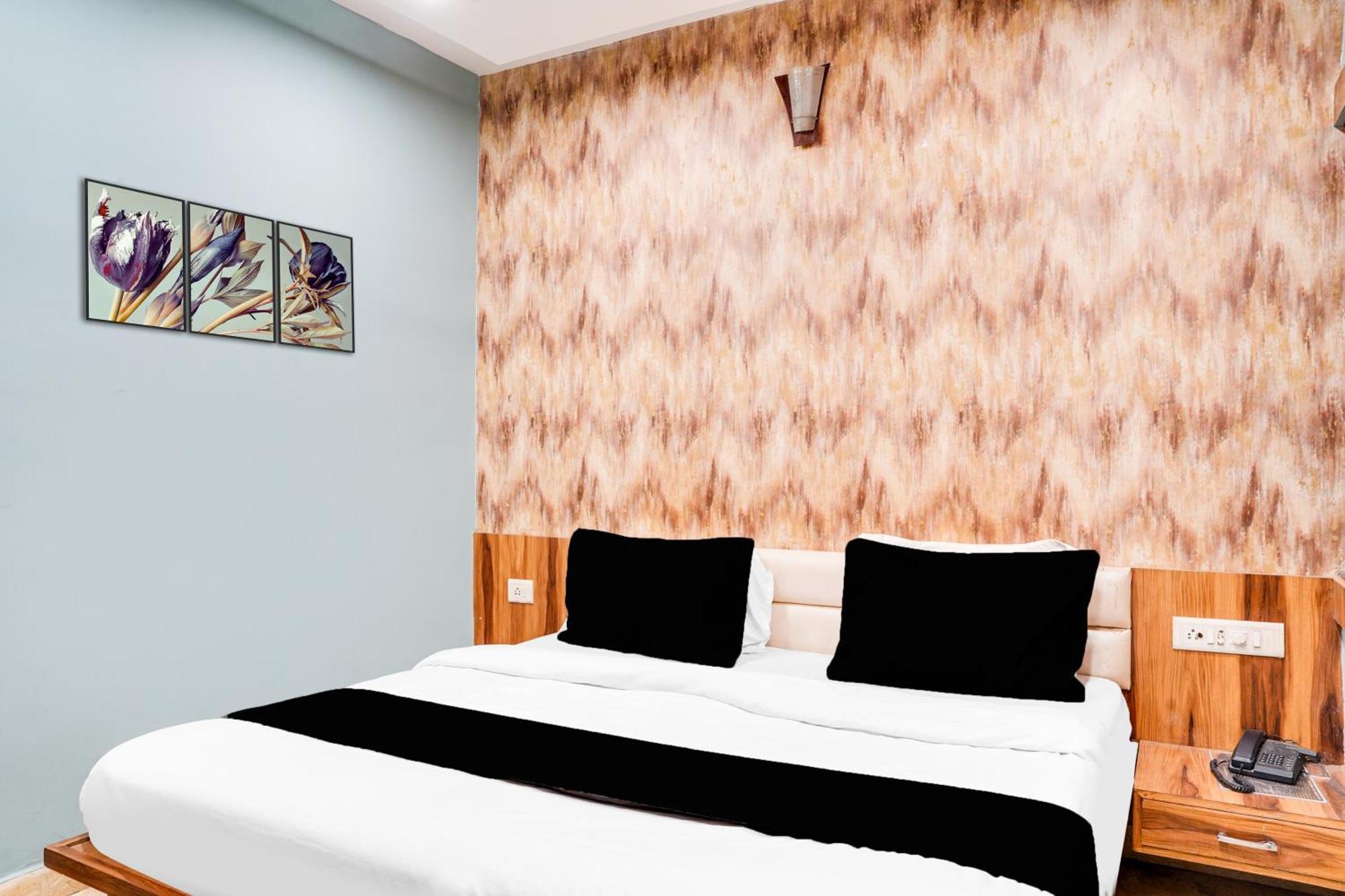 Hotel O Shri Vilas Bhopal Zewnętrze zdjęcie