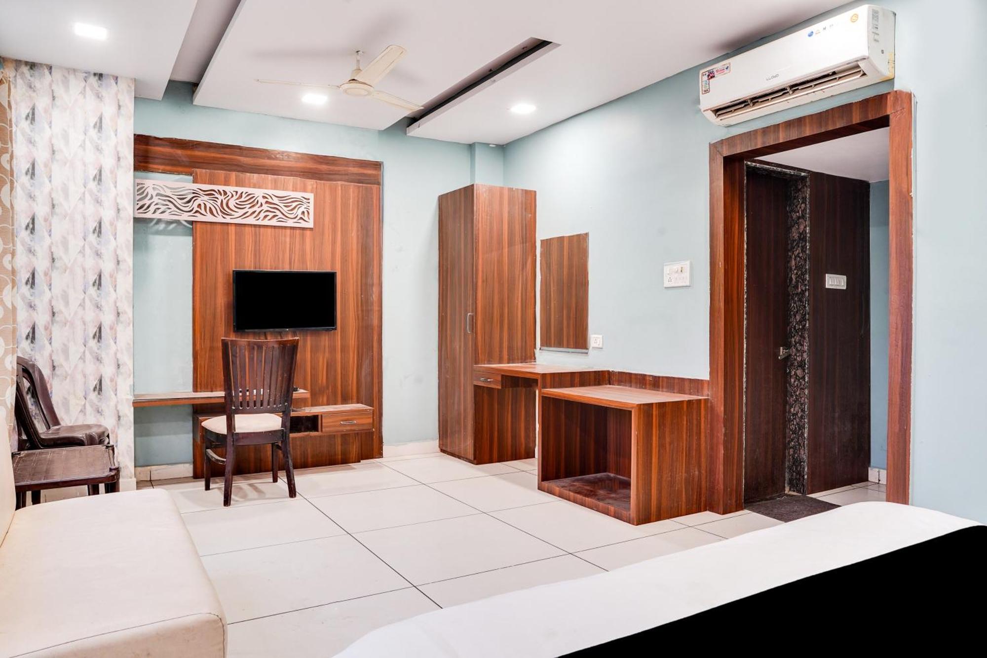 Hotel O Shri Vilas Bhopal Zewnętrze zdjęcie